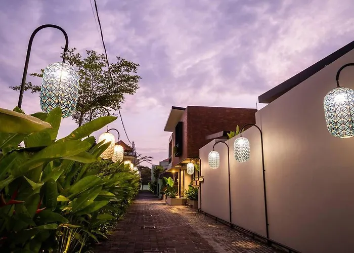 Akhila 4 - 1 Bedroom Modern Tropical At The Heart Of